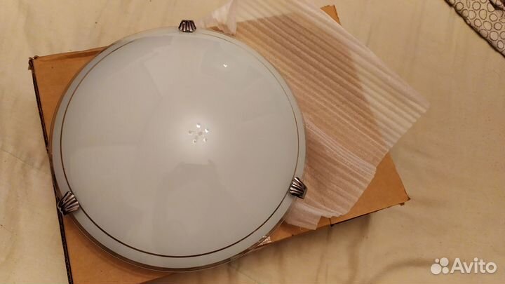 Светильник настенный новый