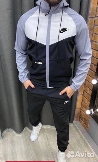 Спортивный костюм