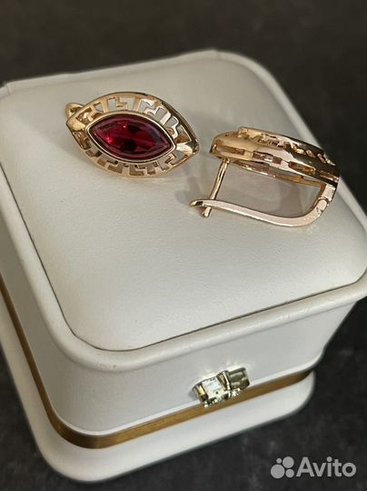 Серьги бижутерия