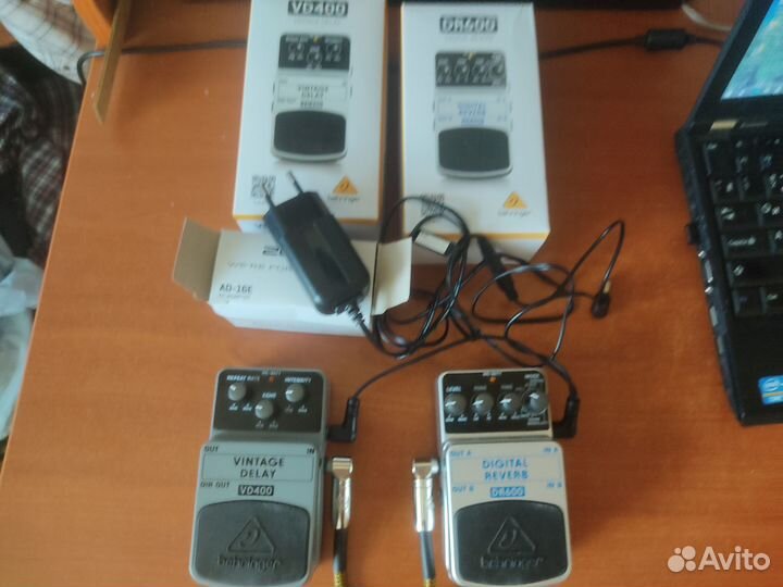 Педаль эффектов behringer VD400 Педаль эффектов BE