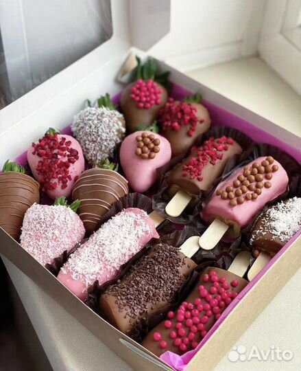 Клубничный букет, фруктовый