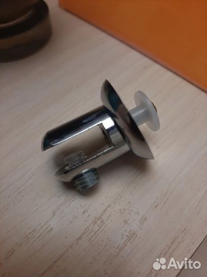 Держатель для стеклянных полок