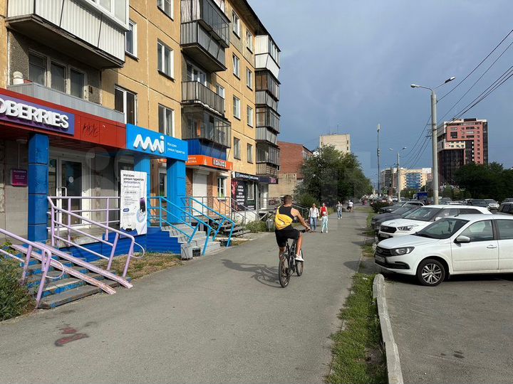 Сдам торговое помещение, 81.8 м²