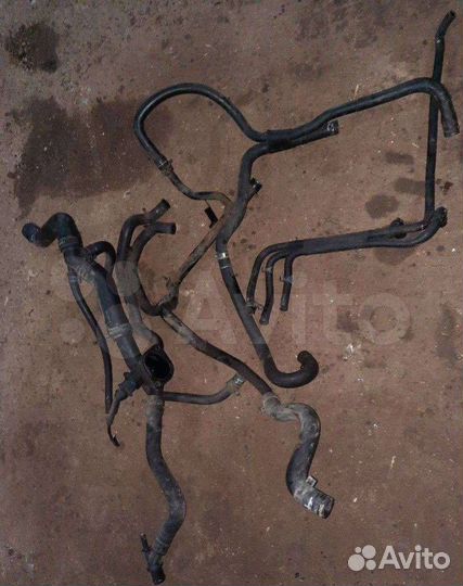 Патрубок охлаждения Volkswagen Golf 4 1999