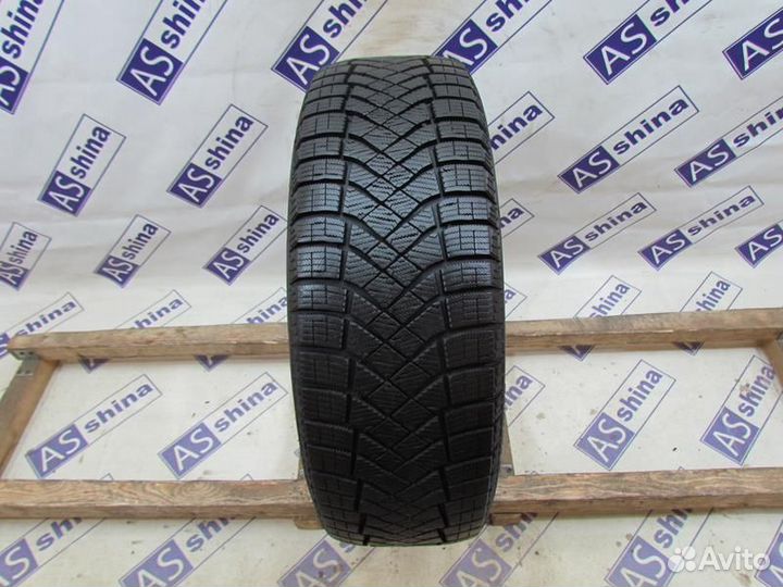 Pirelli Ice Zero FR 215/60 R17 102Q