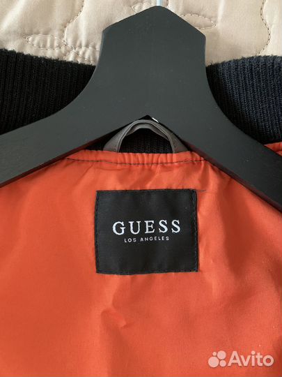 Удлиненная ветровка Guess б/у на мальчика 164 см