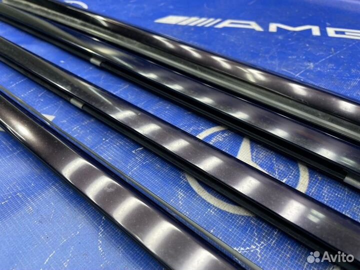 Молдинг стекла Mercedes E350 W211 272.964 2006