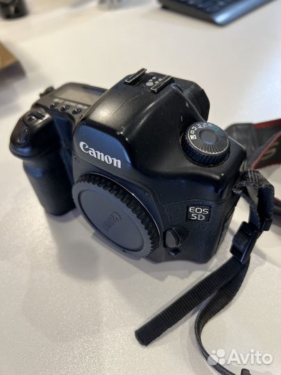 Canon EOS 5D Mark body (сломан затвор)