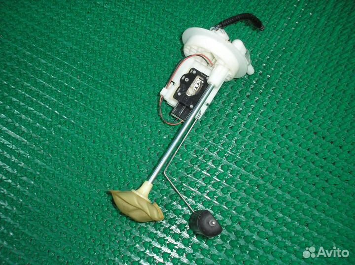 Датчик уровня топлива Subaru Legacy/ Outback BM/B