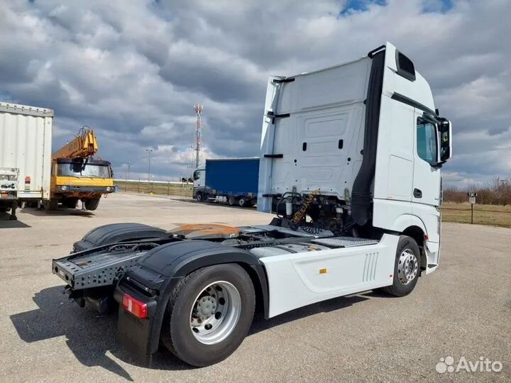 Mercedes-Benz Actros, 2023