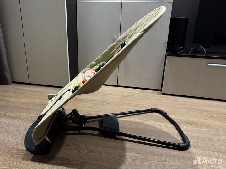 Шезлонг для новорожденных