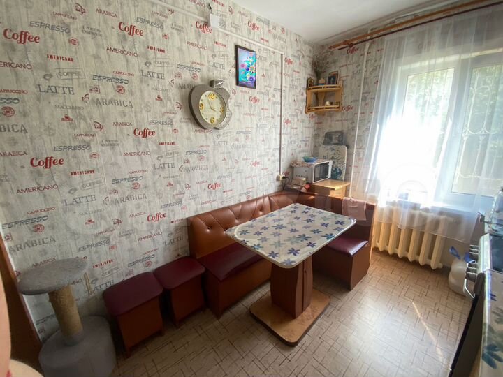 2-к. квартира, 43,3 м², 1/5 эт.