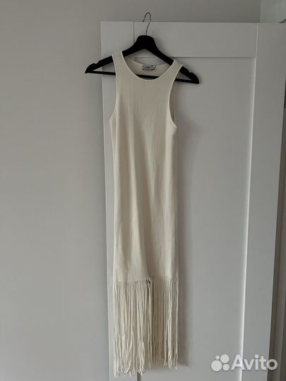 Платье с бахромой lime новое