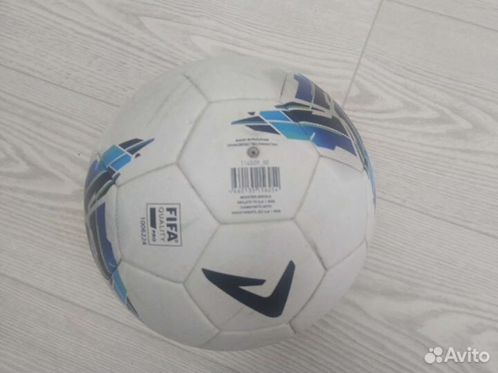 Футбольный мяч размер 5