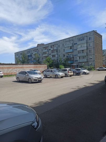 3-к. квартира, 65 м², 8/9 эт.