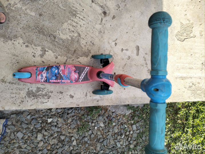 Продам детский самокат