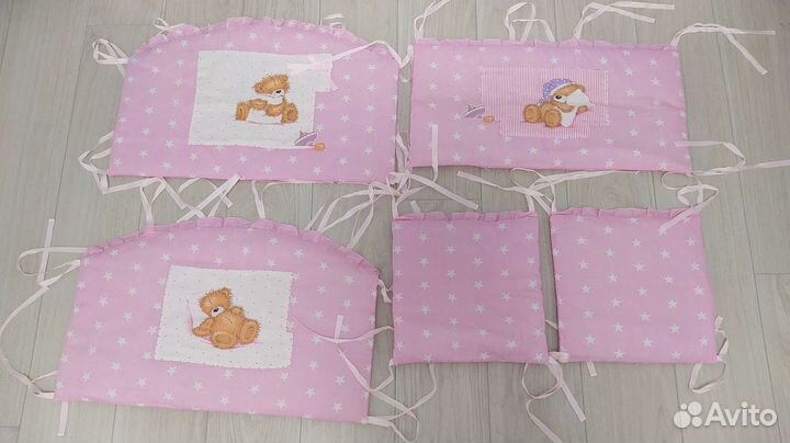 Бортики в кроватку новые+органайзер