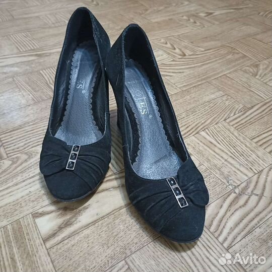 Туфли на каблуке 38