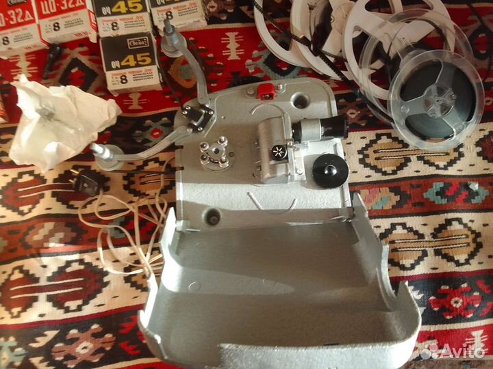 Кинопроектор 