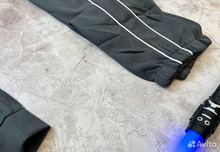 Спортивные костюмы Nike модные