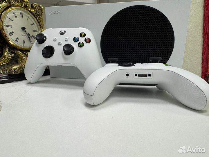 Игровая приставка Microsoft Xbox Series S 512GB