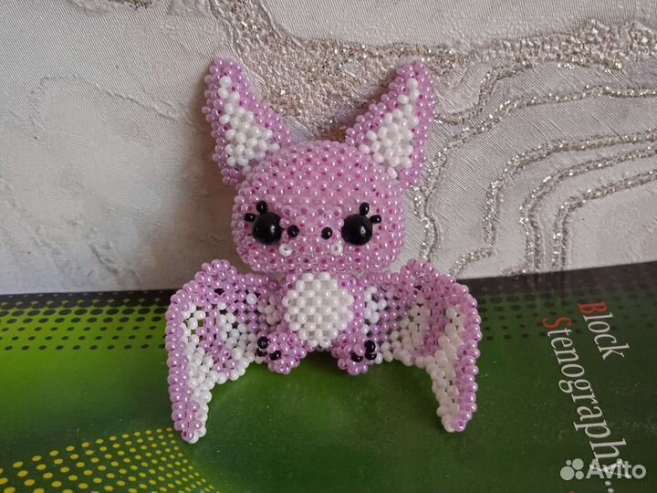 Летучая мышка из бисера