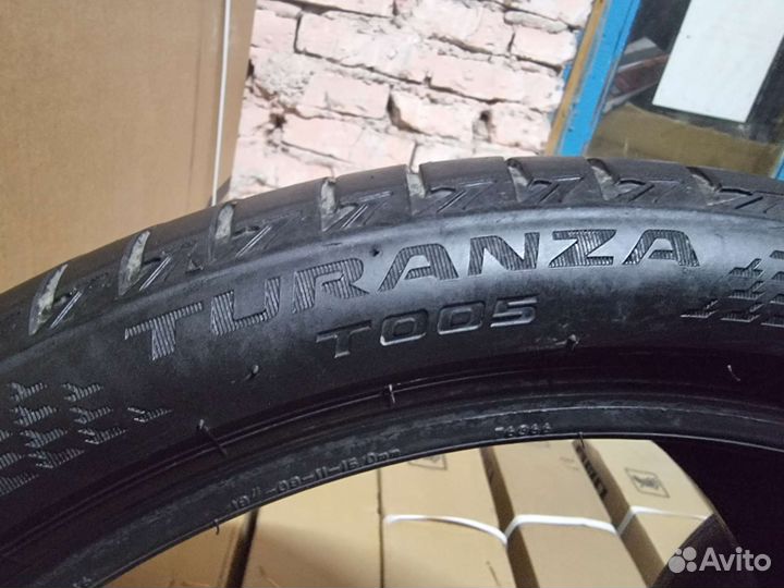 Bridgestone Turanza T005 225/40 R19 и 255/35 R19 93Y