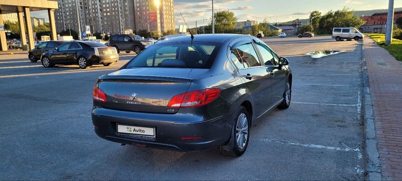 Peugeot 408: фото владельца