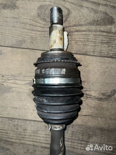 Привод передний правый Паджеро 4