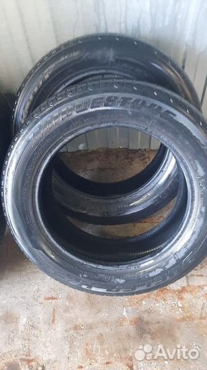 Bridgestone Ecopia H/L 422 Plus 215/60 R17