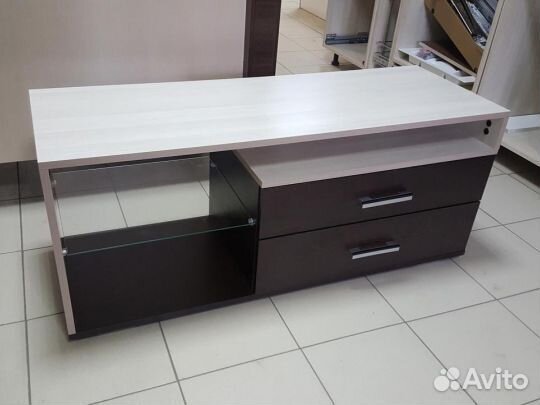 Тумба под телевизор