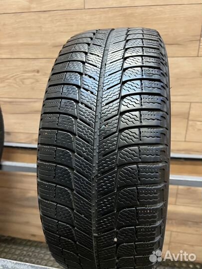 Michelin X-Ice XI3 205/55 R16 94H