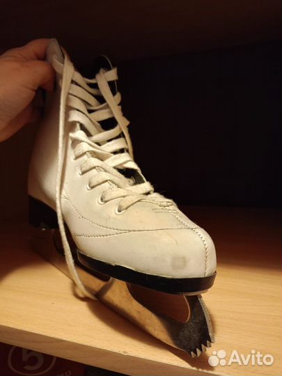 Коньки женские