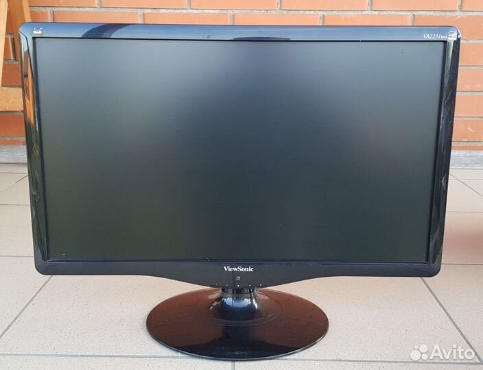 Монитор FullHD 22