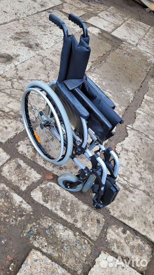 Инвалидная коляска новая