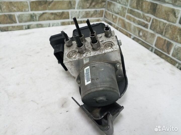 Блок ABS Jeep Grand Cherokee WK2 6.4 SRT 2014