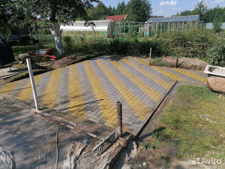 Укладка тротуарной плитки брусчатки бордюров