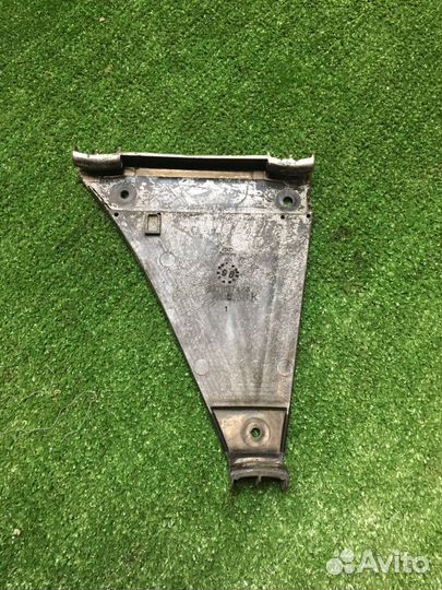 Кронштейн заднего бампера левый ауди а4б5