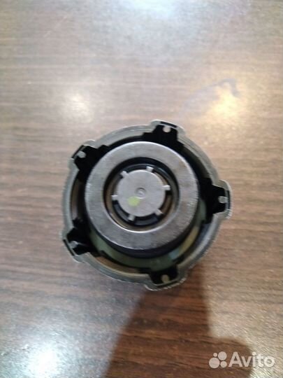 Крышка расширительного бачка Renault Logan