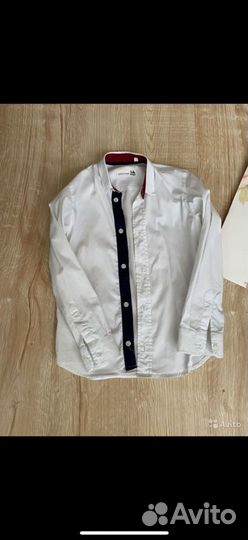 Школьный костюм для мальчика с рубашками