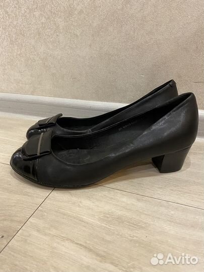 Туфли женские новые кожа 42,37