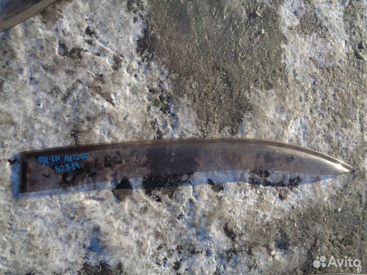 Ветровик задний левый Toyota Avensis AZT250