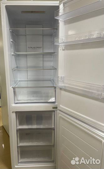 Холодильник-морозильник Haier CEF535AWG