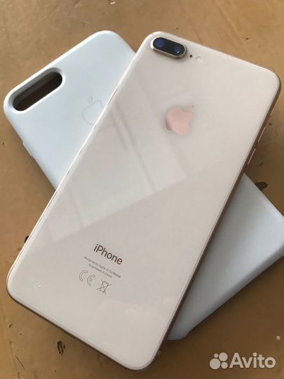 iPhone 8, 64 ГБ