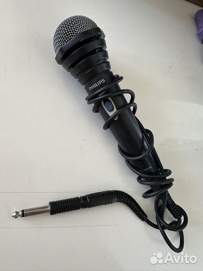 Микрофон для караоке проводной