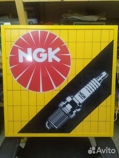 Неоновая вывеска NGK