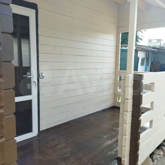 Дом 30 м² на участке 8 сот.