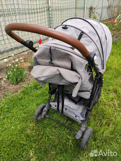 Прогулочная коляска Baby monsters