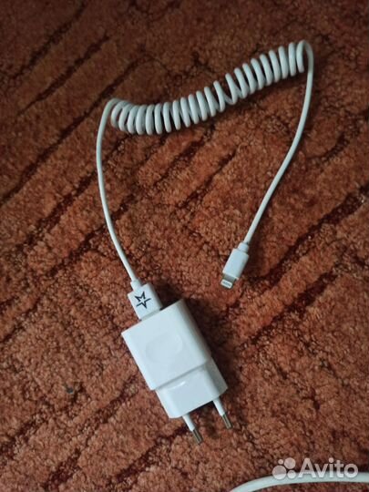 Зарядка для iPhone