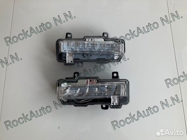 Ходовые огни (1шт) Mitsubishi Pajero IV (2015+)